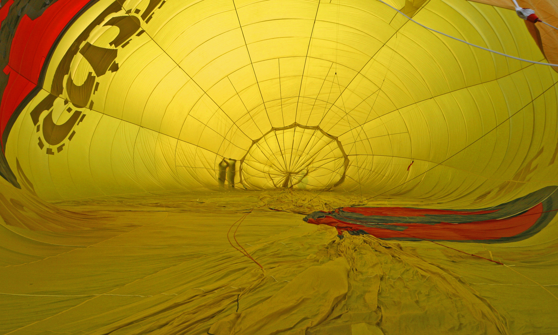 HOT AIR (with yellow cap)