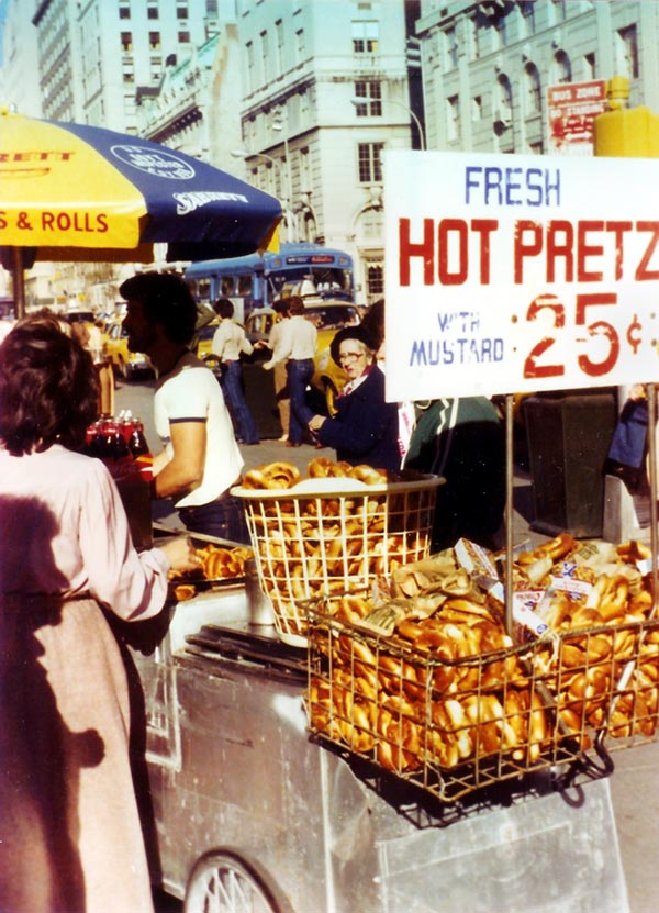 Hot Pretzel 25 Cent New York 1978