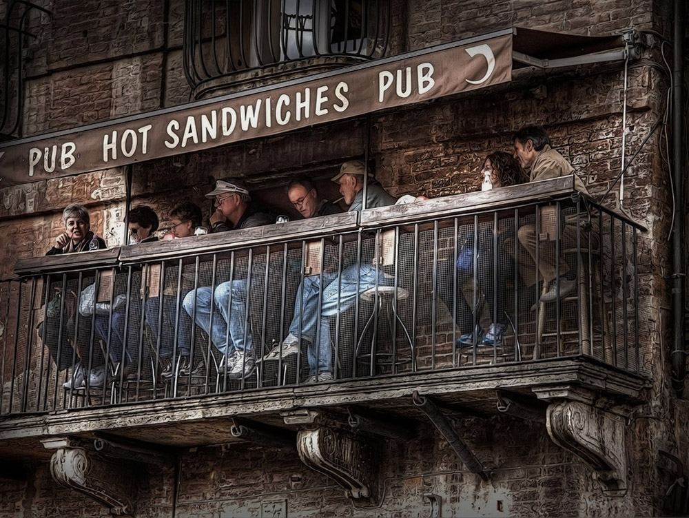 Hot Sandwiches Pub