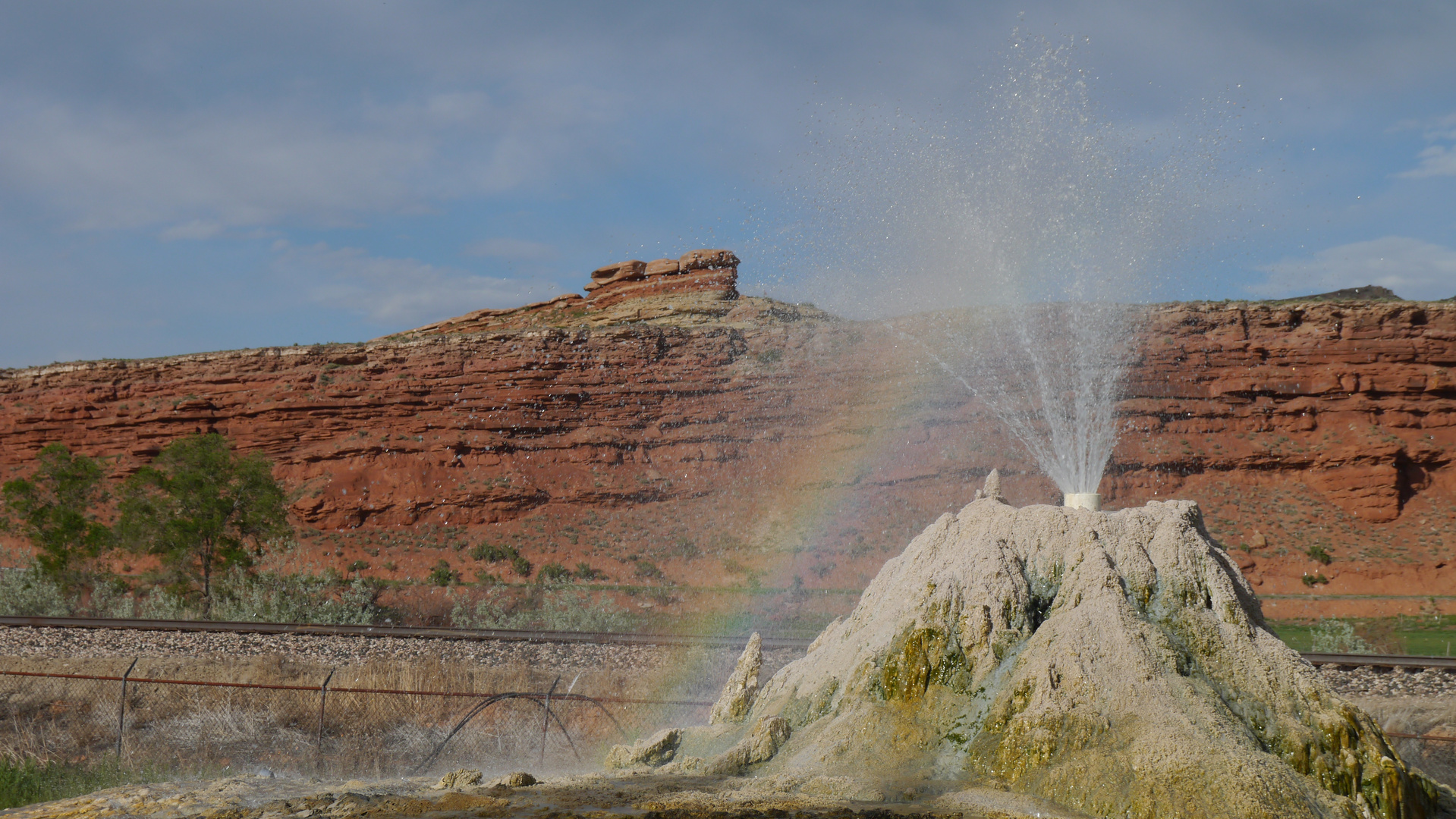 Hot Springs mit Regenbogen