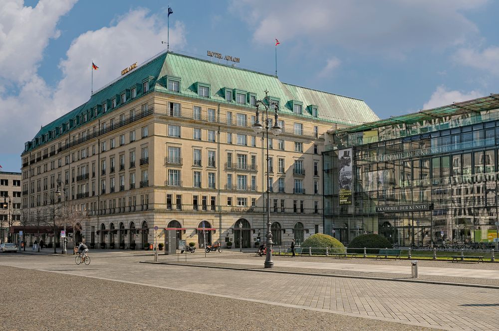 Hotel Adlon legendär - Pariser Platz -