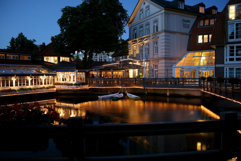 Hotel Bergström bei Nacht !!