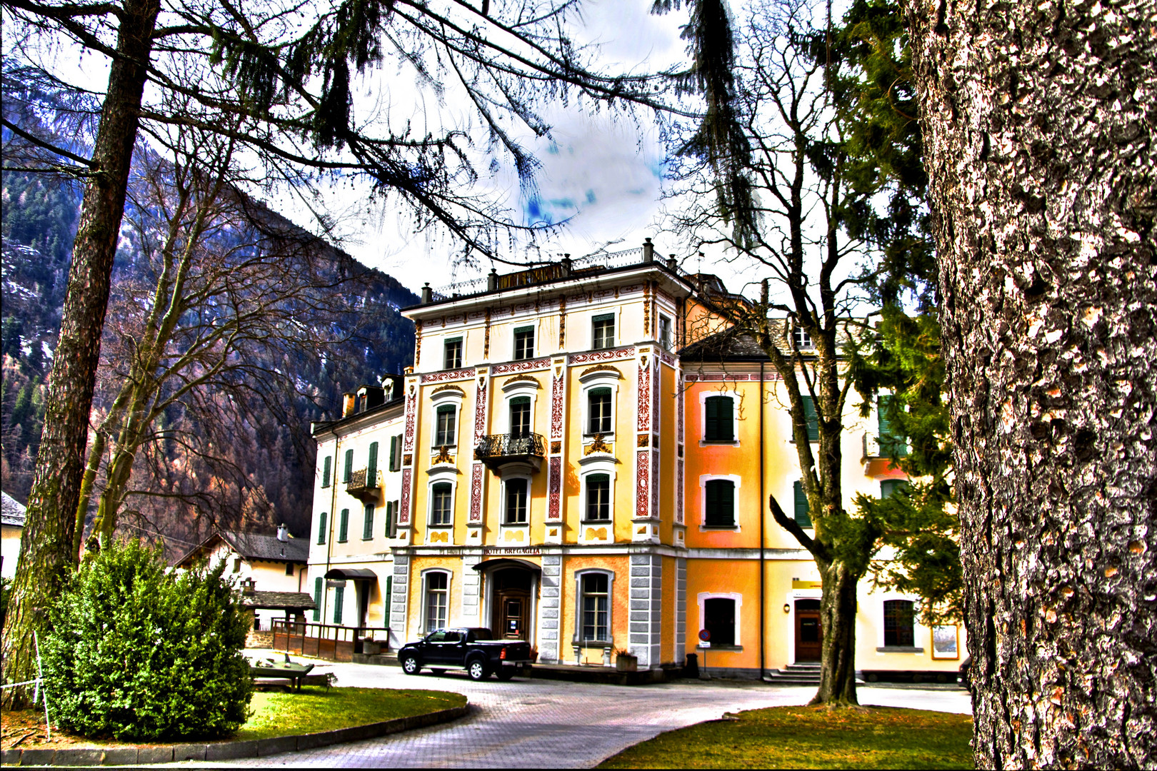 Hotel Bregaglia