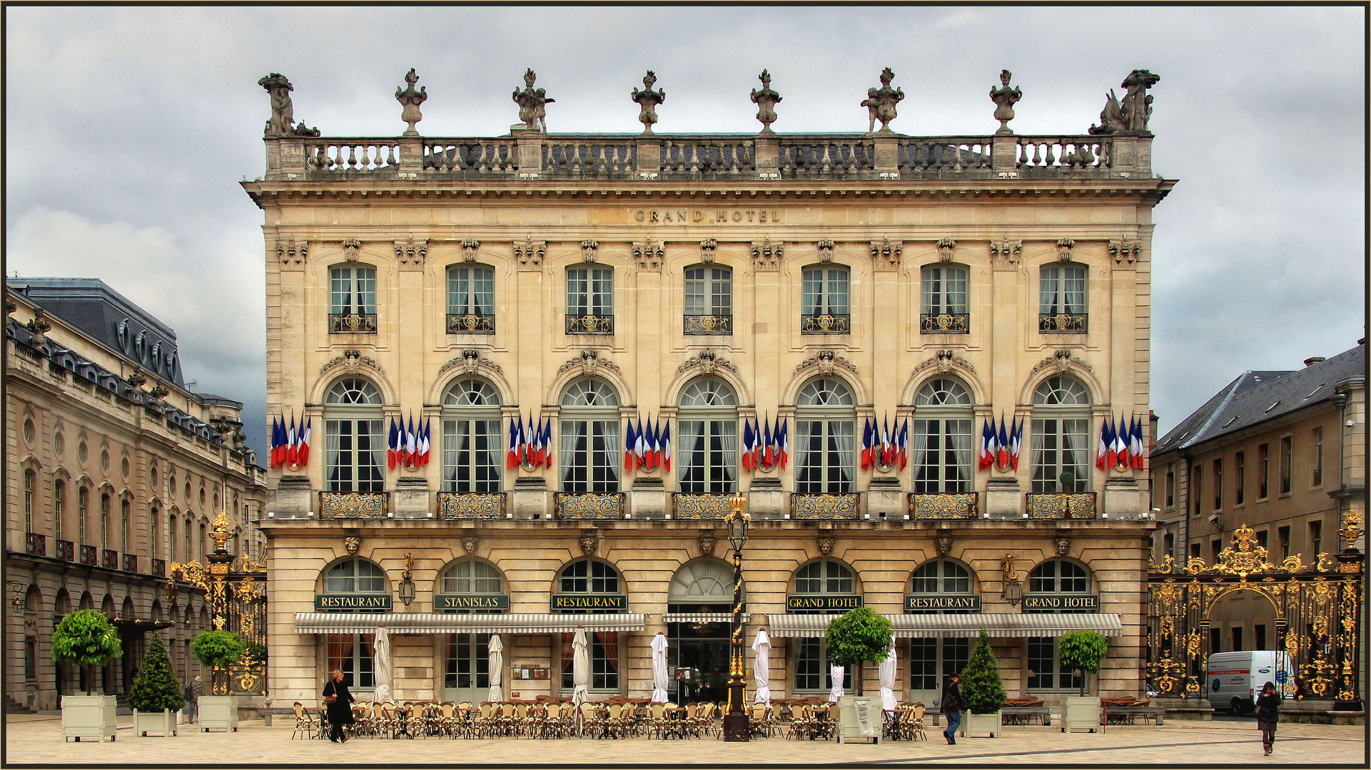 HOTEL DE LA REINE 