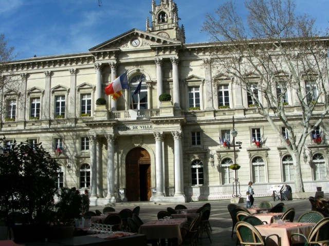 hotel de ville d'avignon