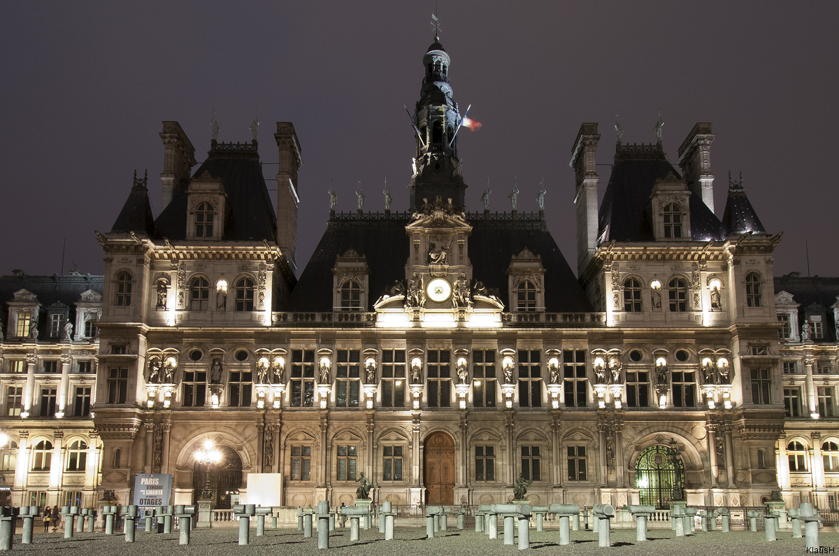 ~ Hotel de Ville @ night~