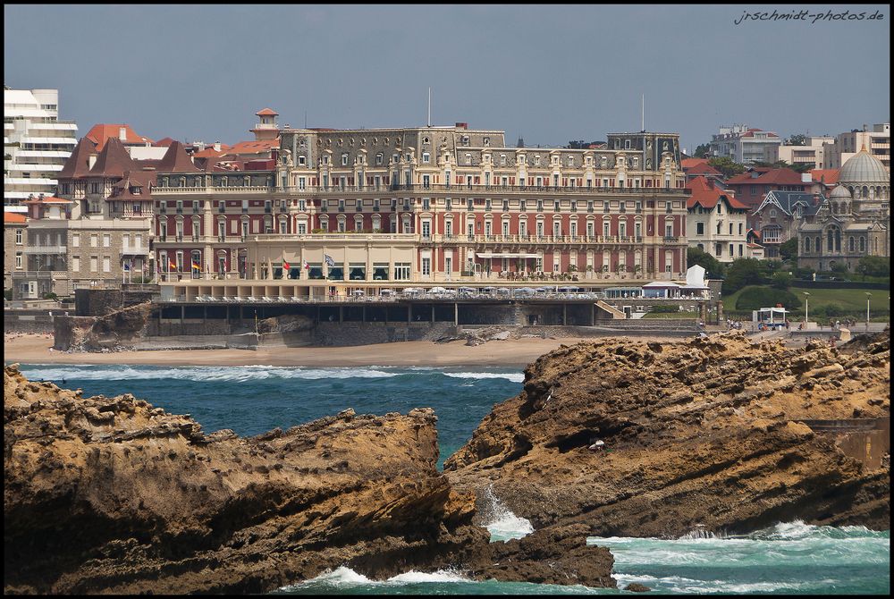 Hôtel du Palais...