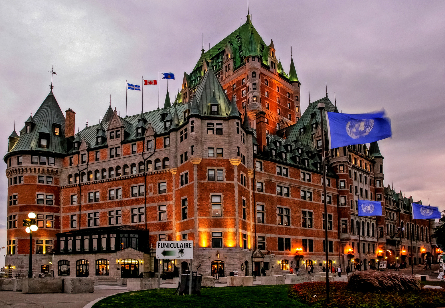 Hotel Fairmont Le Château Frontenac Foto And Bild Art Spezial Outdoor Bilder Auf Fotocommunity