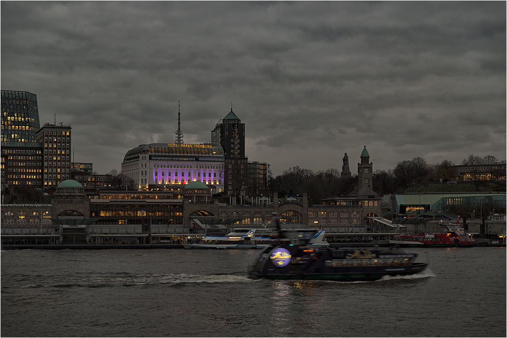 Hotel Hafen Hamburg.....