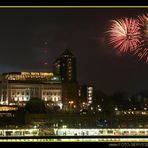 Hotel Hafen Hamburg mit Feruerwerk