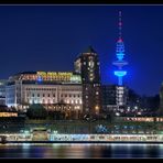 Hotel Hafen Hamburg und der blaue Fernsehturm