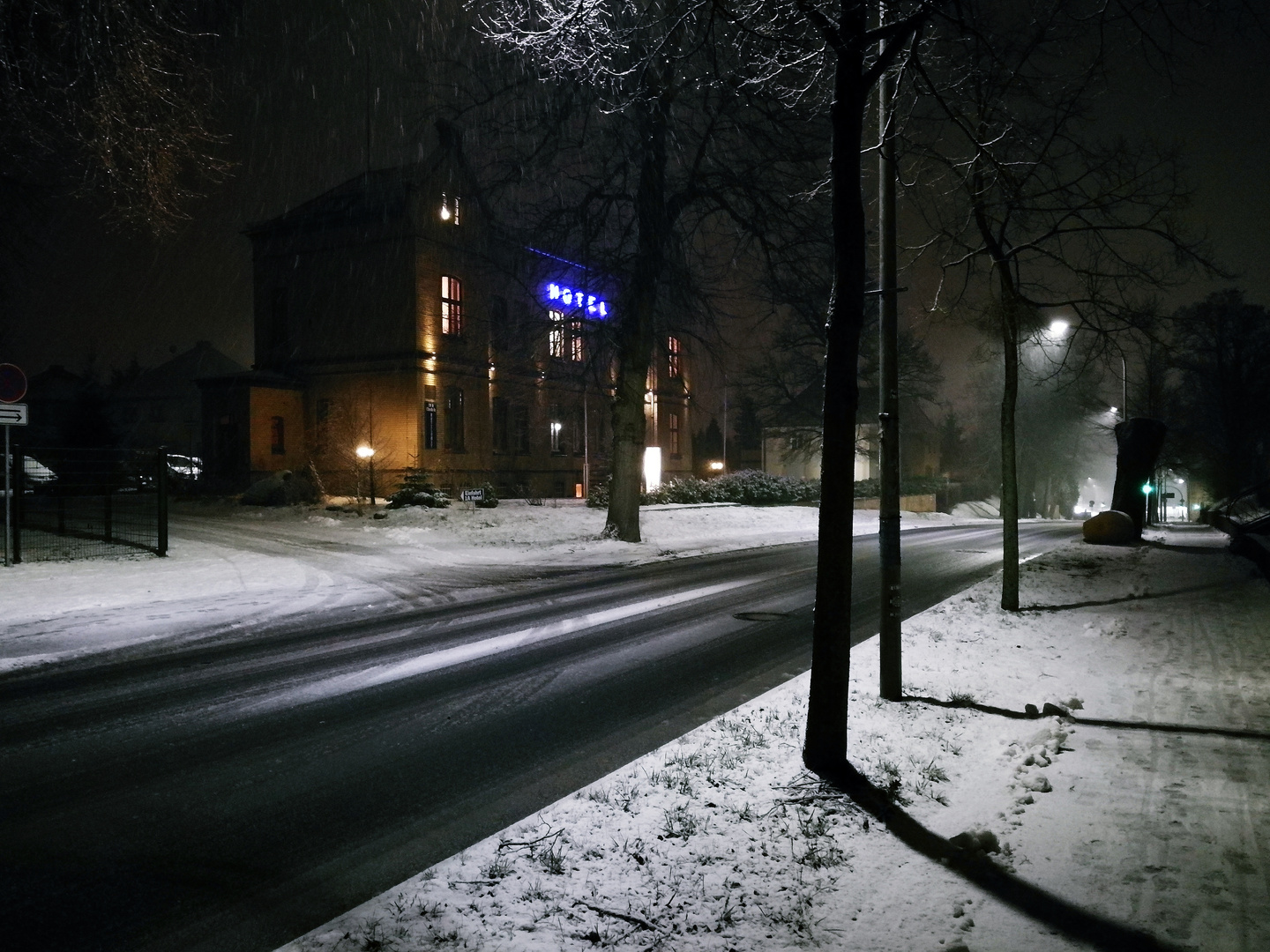 Hotel in Anklam bei Schnee im Winter