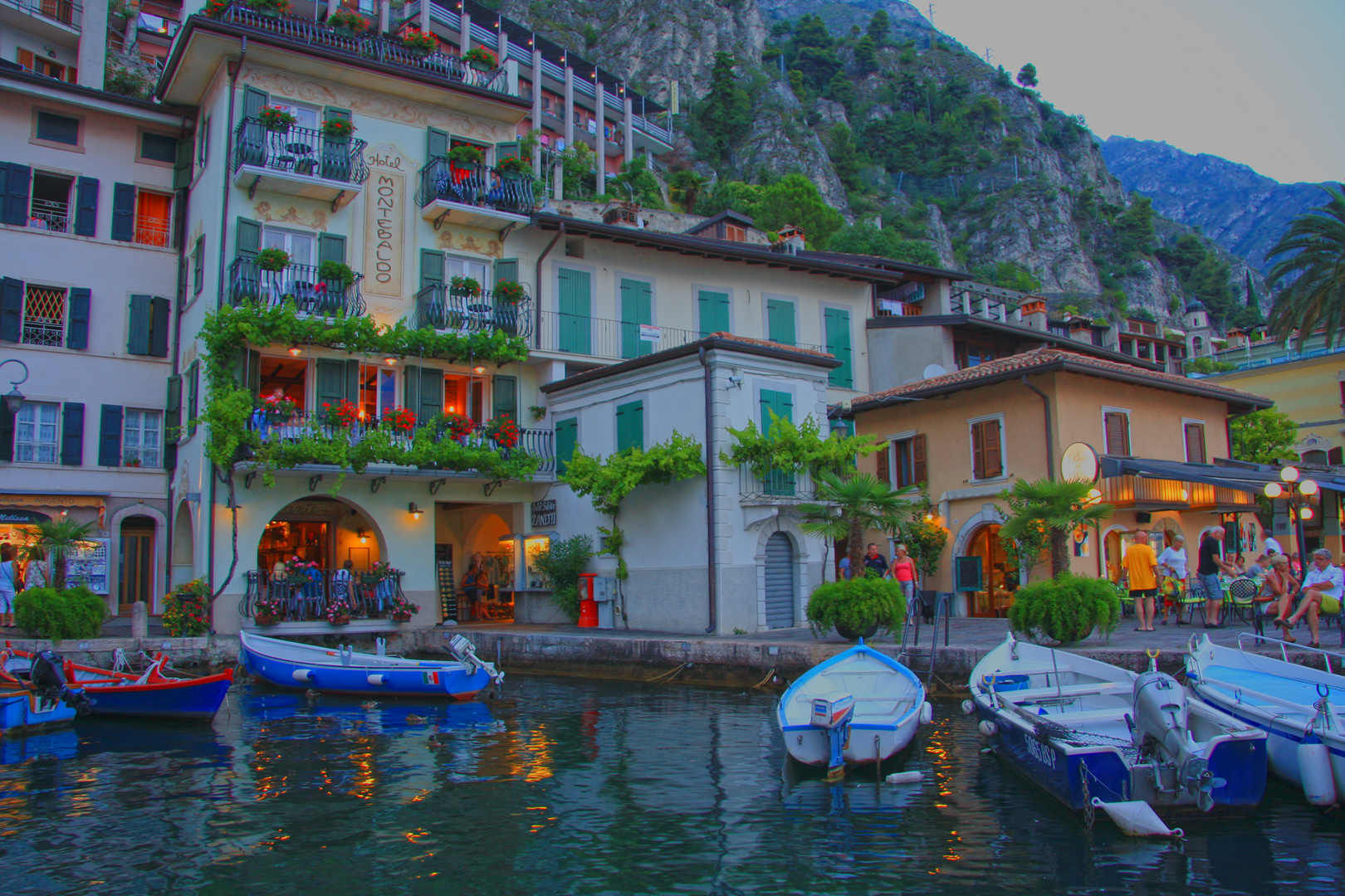 Hotel in Limone