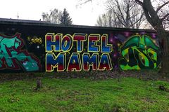 HOTEL MAMA