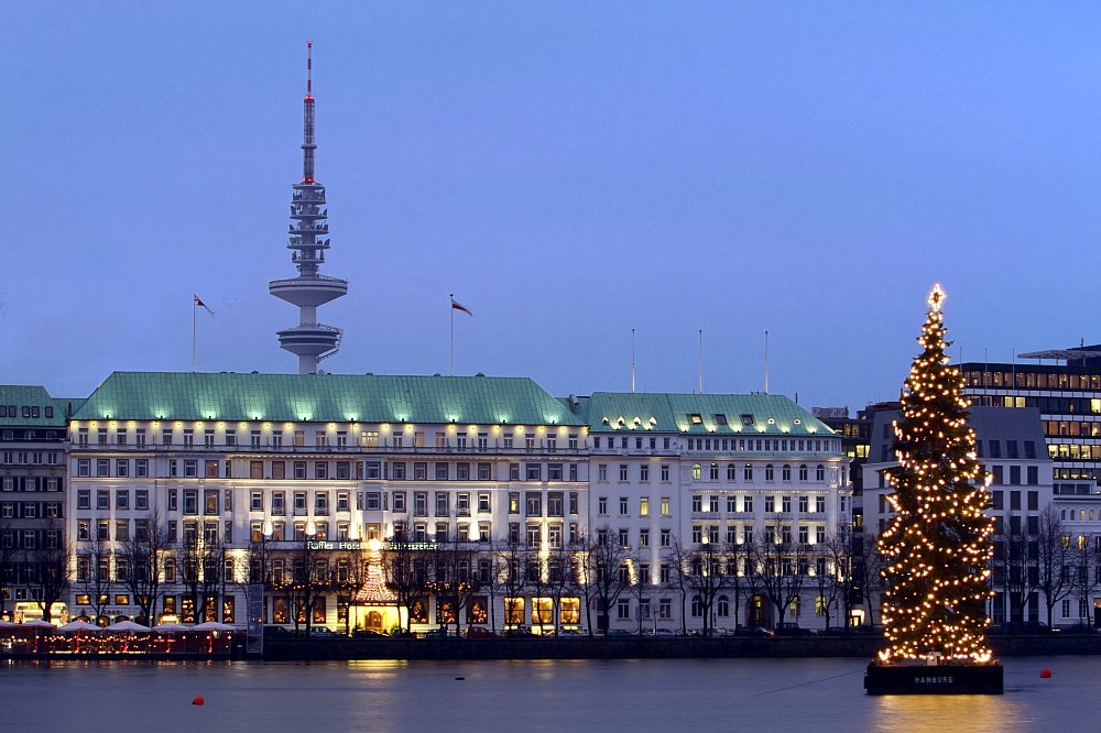 Hotel mit Alsterblick Foto & Bild | deutschland, europe ...