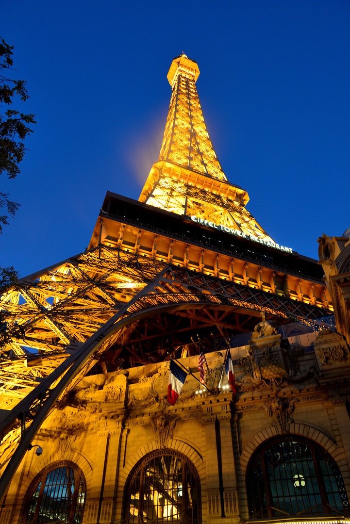 Hotel Paris: Eiffelturm 