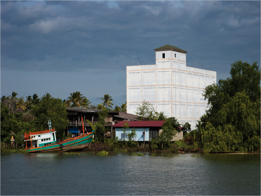 Hotel Riverview in Surat Thani