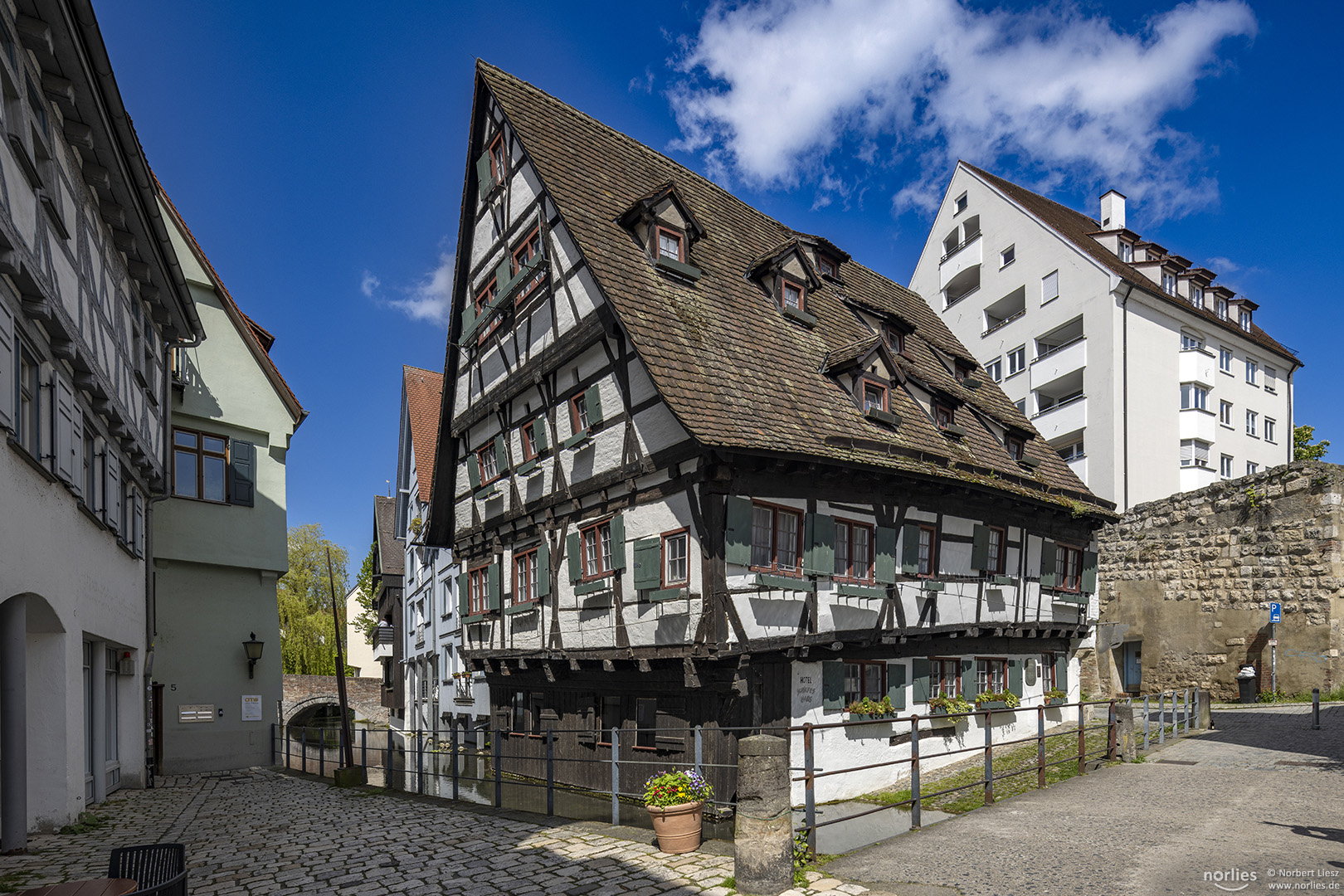 Hotel Schiefes Haus