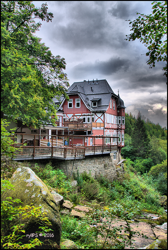 Hotel- und Waldgasthof "Steinerne Renne" (HDR)