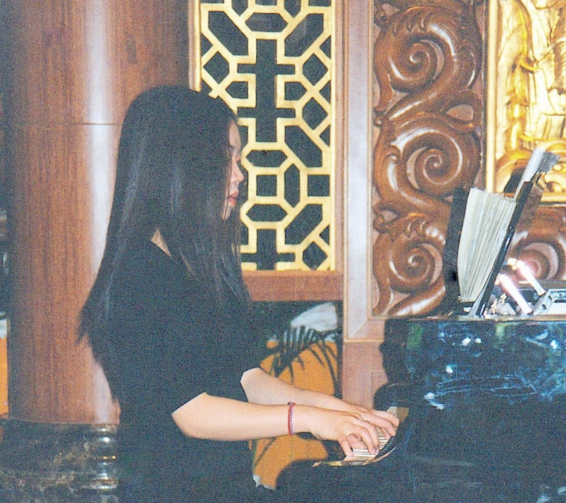 Hotelpianistin in Peking 2001