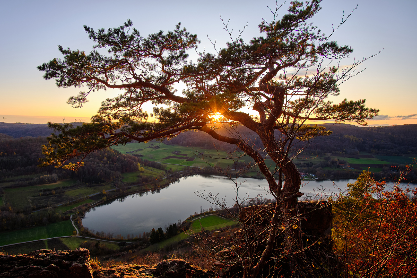 Houbirg mit Blick auf Stausee Happurg