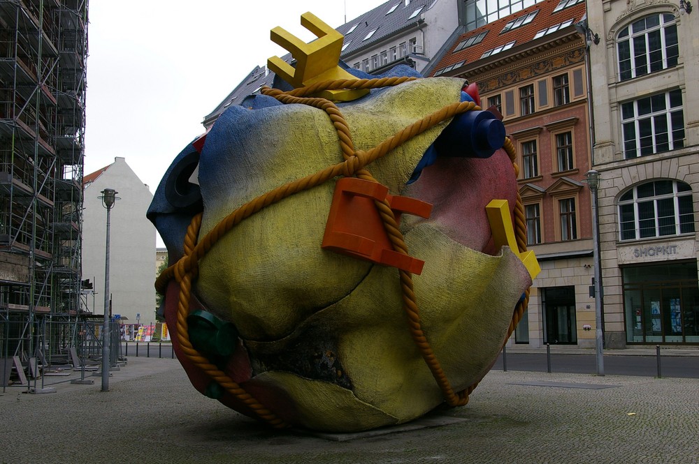 "House Ball" - Berlin Bethlehemkirchplatz