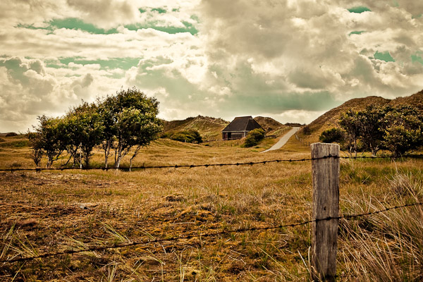 House by the Hills