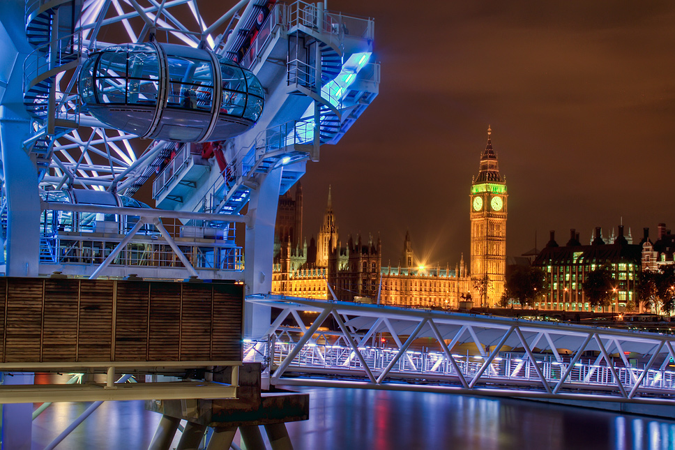 Houses of Parliament und London Eye