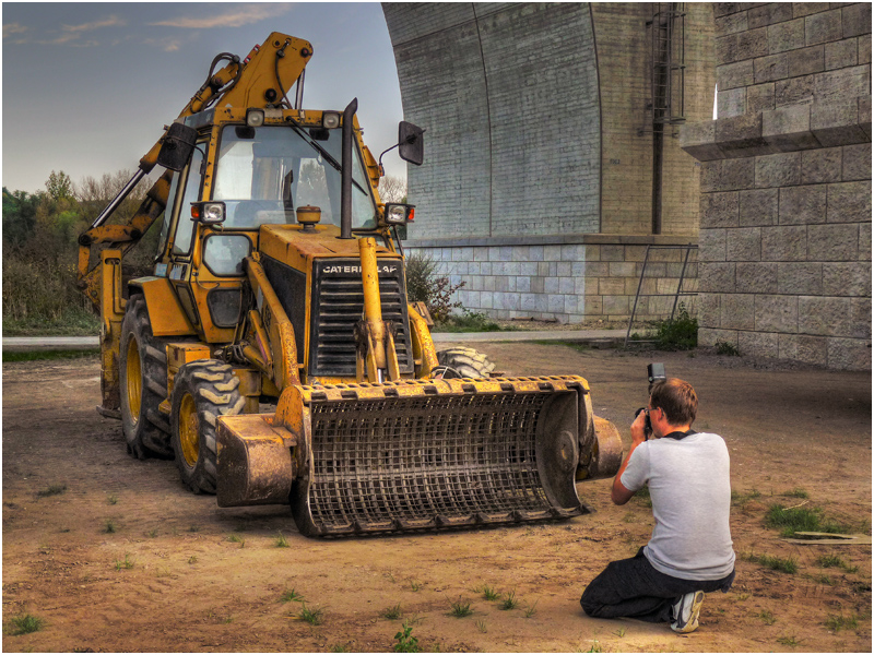 How to fotograph a backhoe