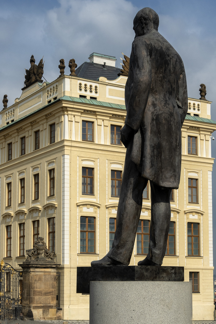 Hradcanske Square, Mr. T.G. Masary, Praga