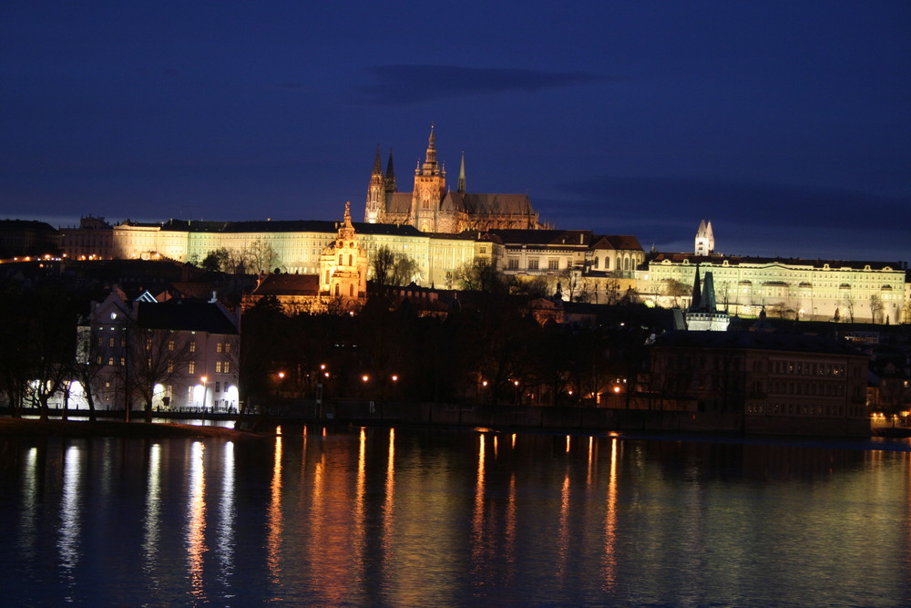 Hradschin bei Nacht