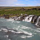 Hraunfossar - ein Wasserfall direkt aus der Lava