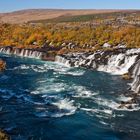 Hraunfossar im Herbst