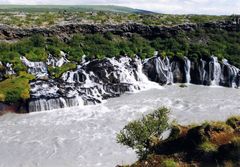 Hraunfossar, Überblick