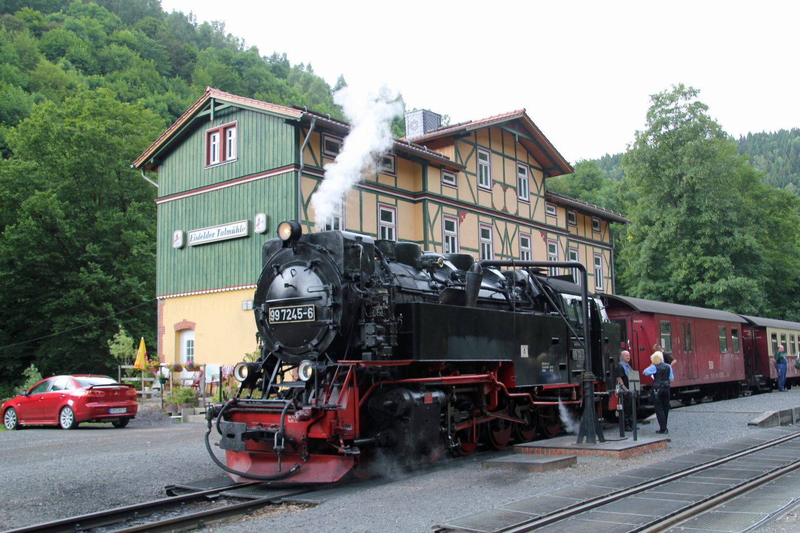 HSB: Bahnhof Eisfelder Talmühle.