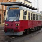 HSB Triebwagen auf dem Nordhäuser Bahnhofsplatz.