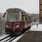 HSB Triebwagen im Schnee.