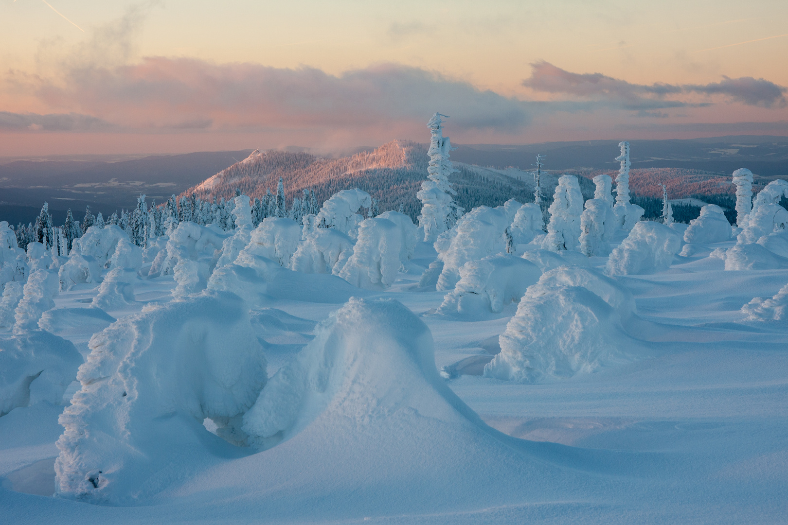 https://www.fotocommunity.de/photo/schneemandl-im-bayerischen-wald-webermich/46766002