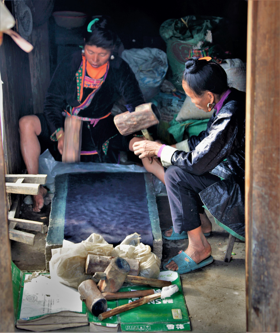 Huanggang people 6