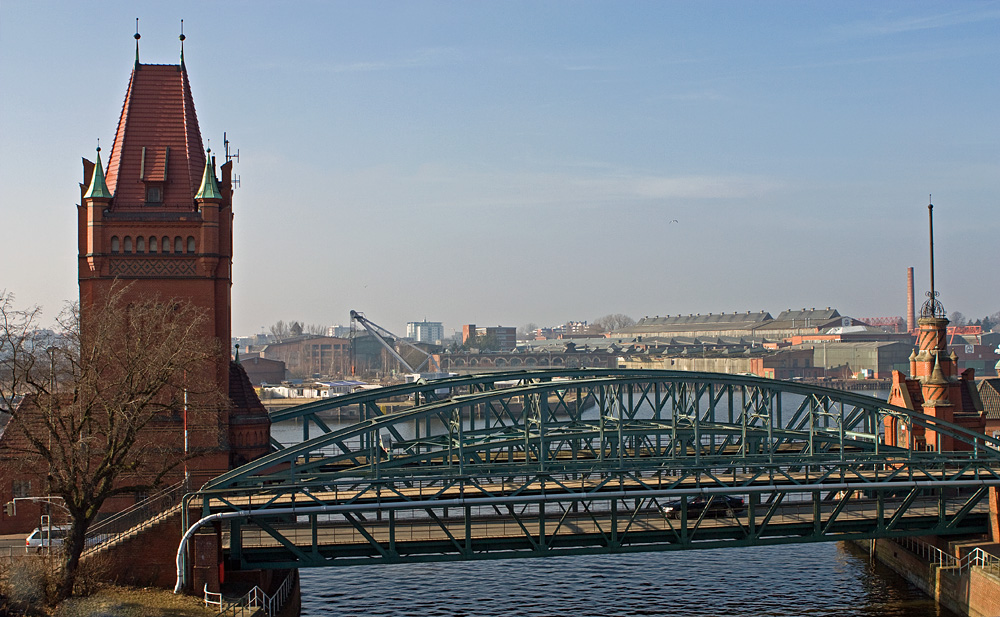 Hubbrücke am Burgtor