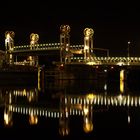 Hubbrücke bei Nacht