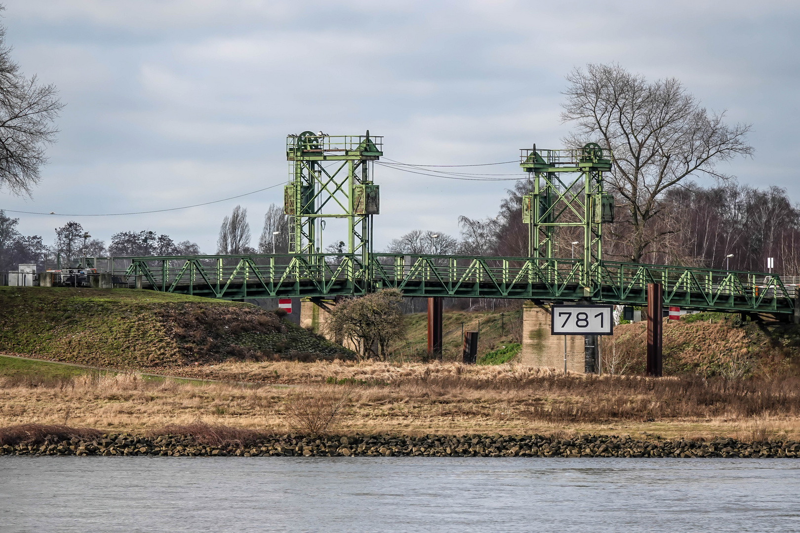 Hubbrücke ...