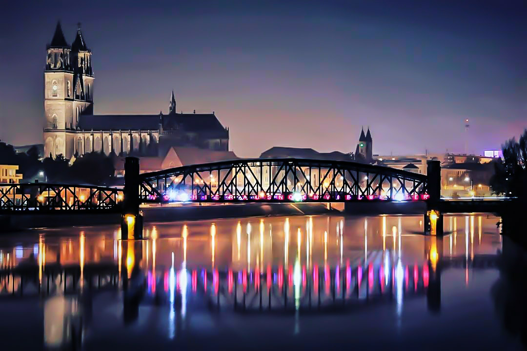 Hubbrücke mit Dom