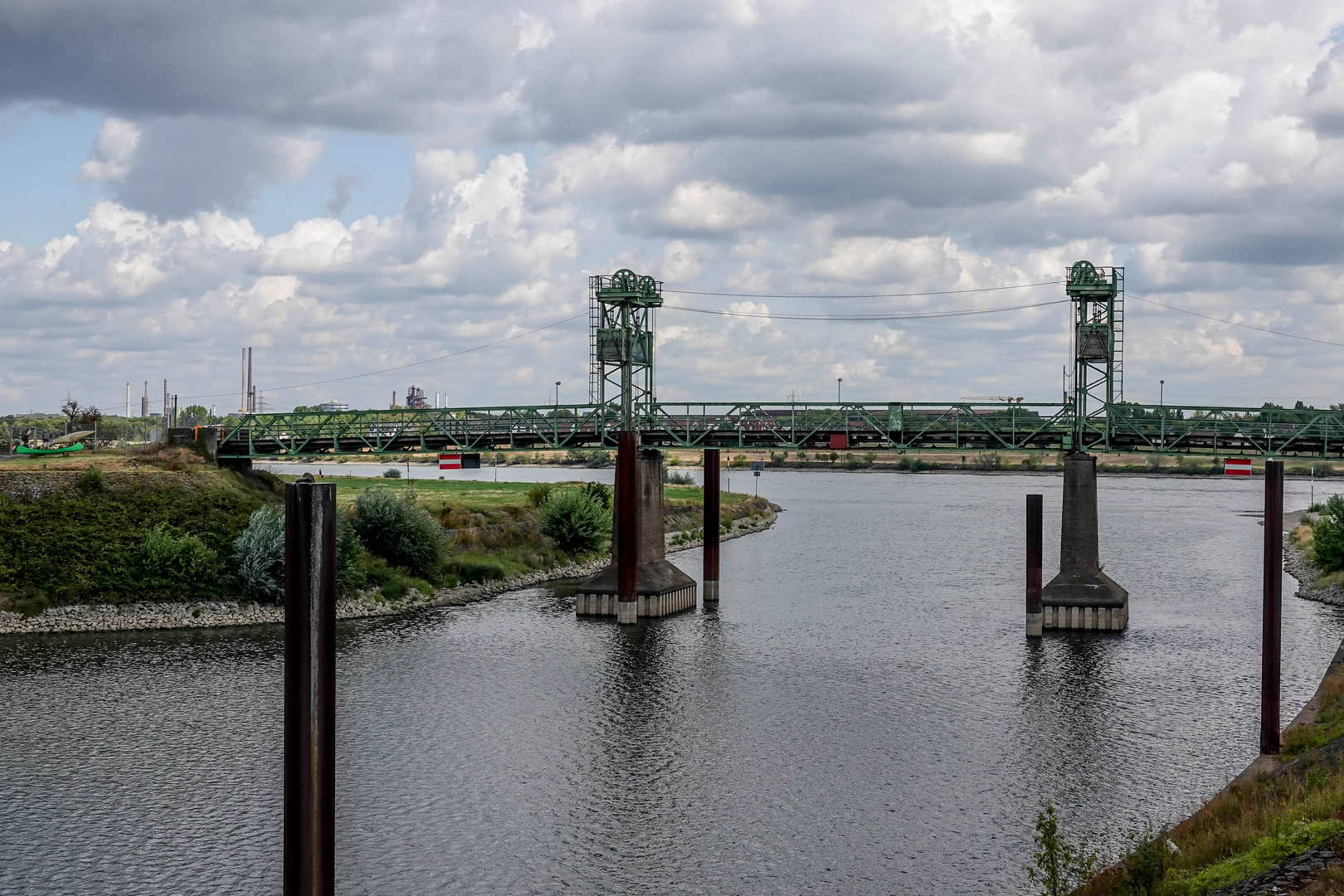 Hubbrücke Rheinpreussen-Hafen Duisburg-Homberg (01)