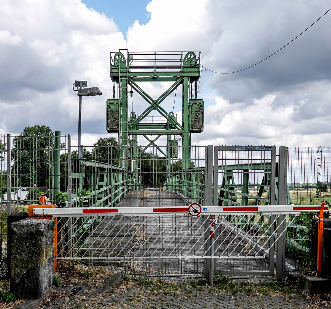 Hubbrücke Rheinpreussen-Hafen Duisburg-Homberg (02)