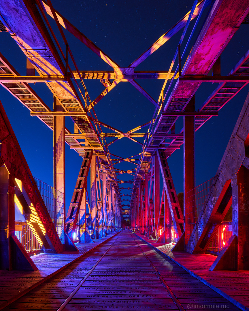 Hubbrücke zu Magdeburg bei Nacht