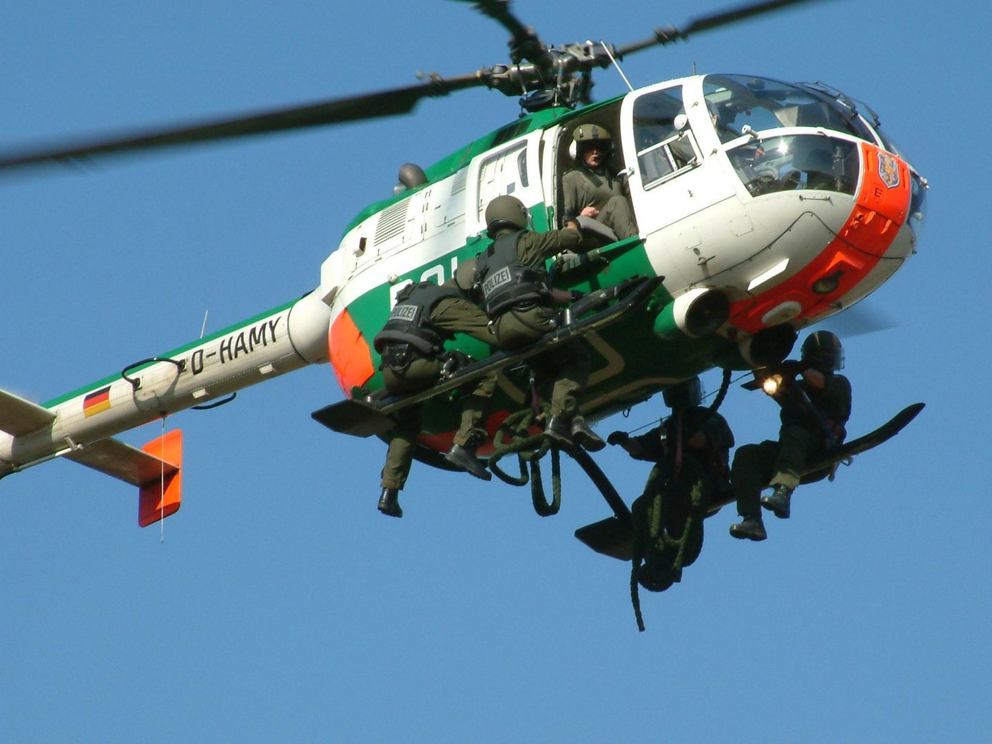 Hubschrauber  BO 105 mit SEK der Polizei