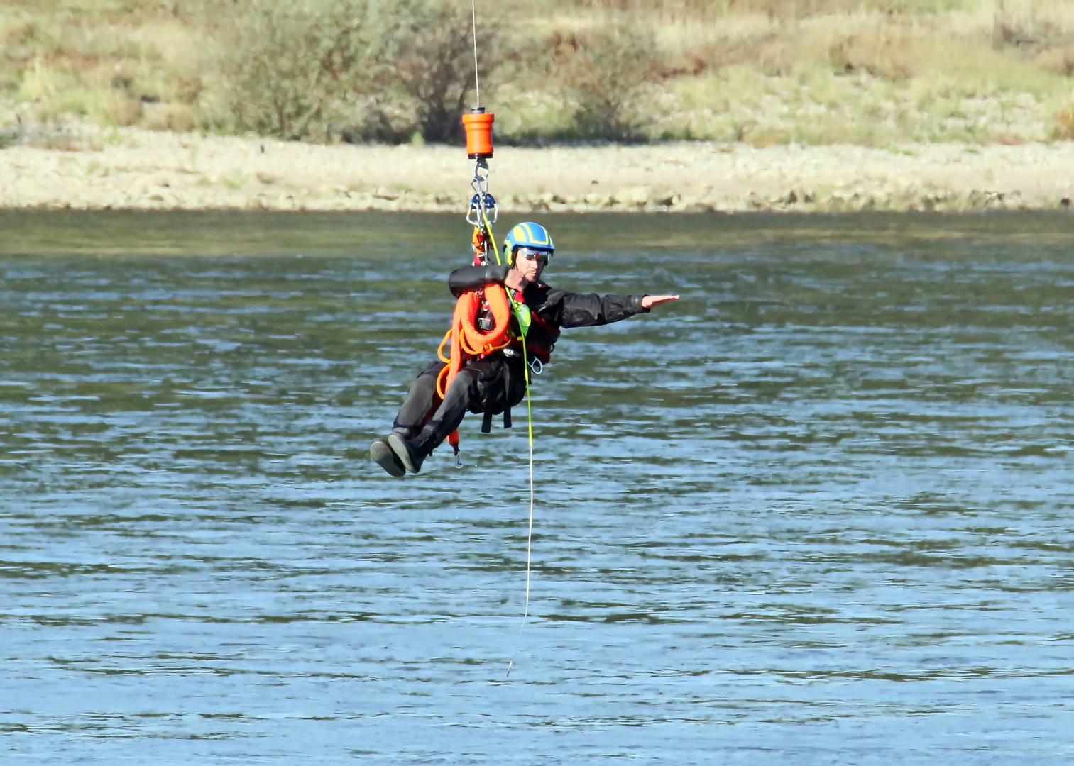 Hubschrauber gestützte Wasserrettung (HGWR),Nr.11 + 4 Bilder