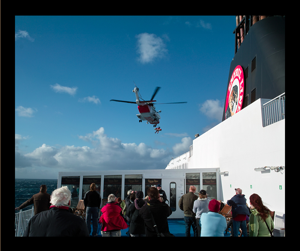 Hubschrauber-Rettungseinsatz bei den Shetland-Inseln