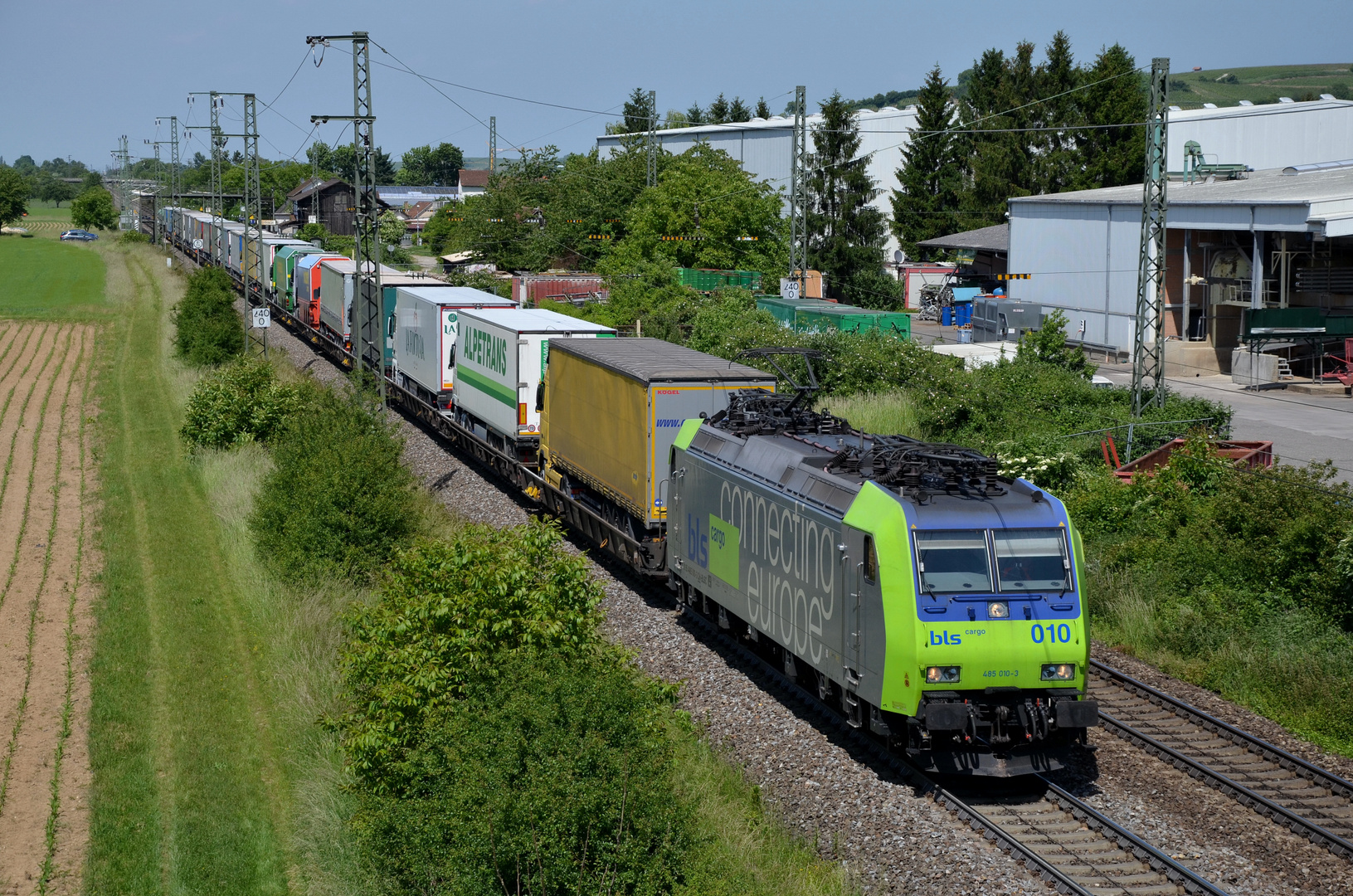 Huckepack über die Alpen